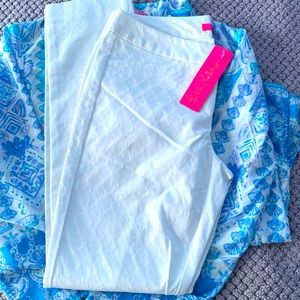 Lilly Pulitzer skinny ankle pants. Size 4 compliments any blouse.